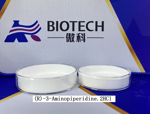 R 3 de Piperidinamine de dichlorhydrate de la poudre blanche 98% de CAS No 334618-23-4