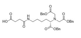 (S)-4-((6-(benzyloxy)-5-(bis(2-(benzyloxy)-2-oxoéthyl)amino)-6-oxohexyl)amino)-4-acide oxobutanoïque CAS 637331-50-1